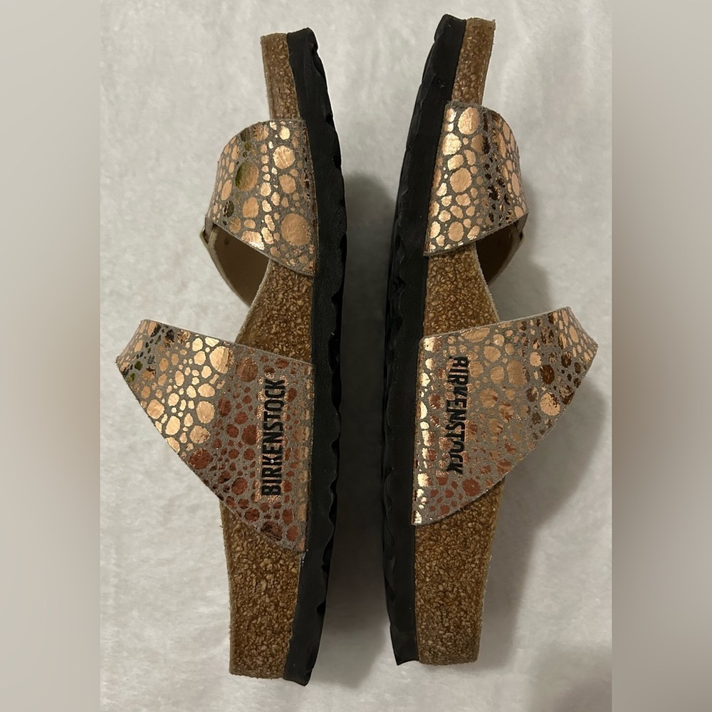 Birkenstock Arizona Sz 5(36) RoseGold Metallic Stone Two-Strap Buckle Sandals - Picture 3 of 8